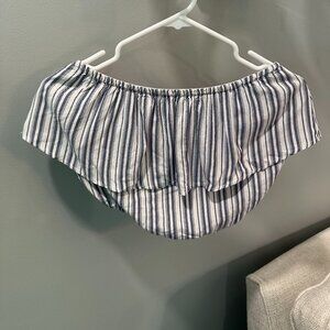 Hollister off the shoulder ruffle top - Size Small